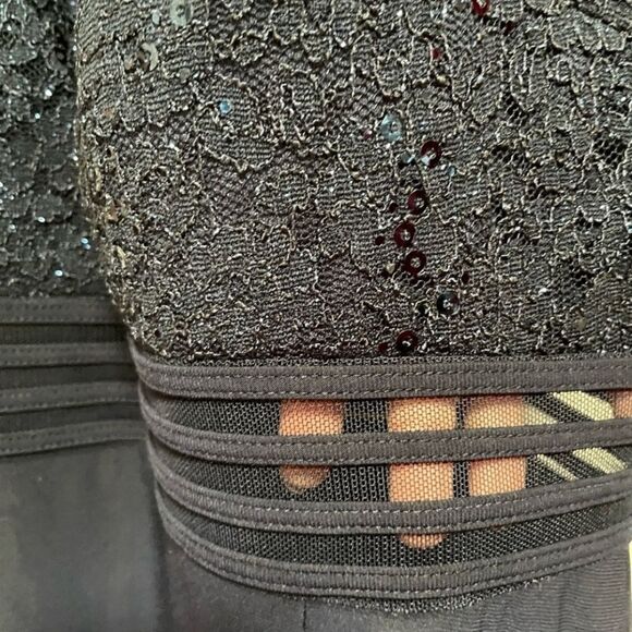 Nightway Halter A-Line Silhoutte Dress Black/Gray EUC SZ 4 - Picture 3 of 7